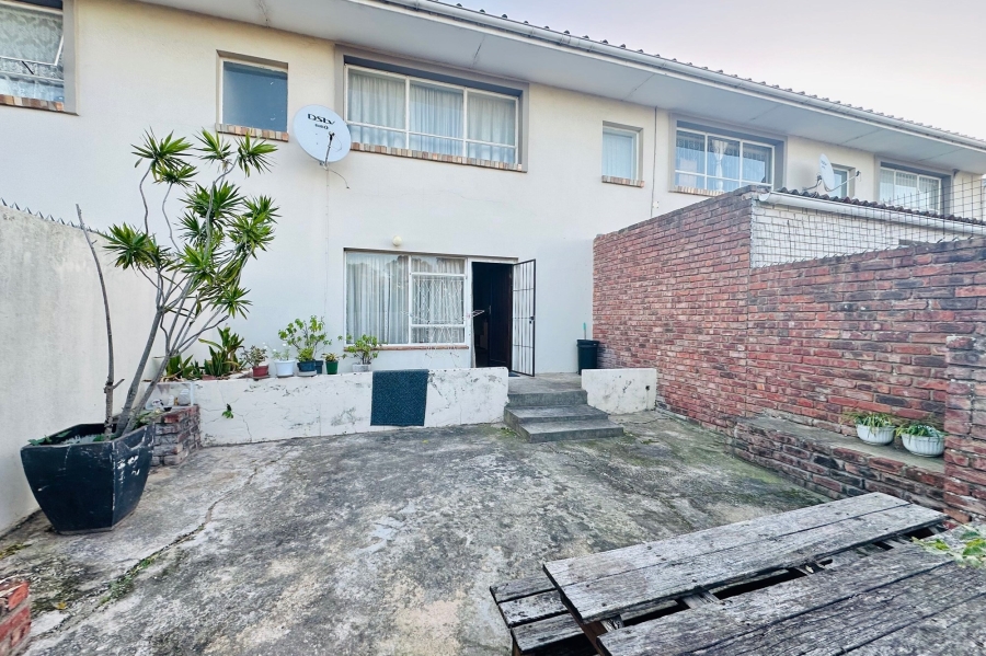 2 Bedroom Property for Sale in Francis Evatt Park Eastern Cape